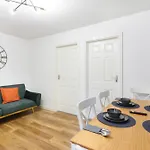 Lovely 2 Bedrooms Flat Next To The Station